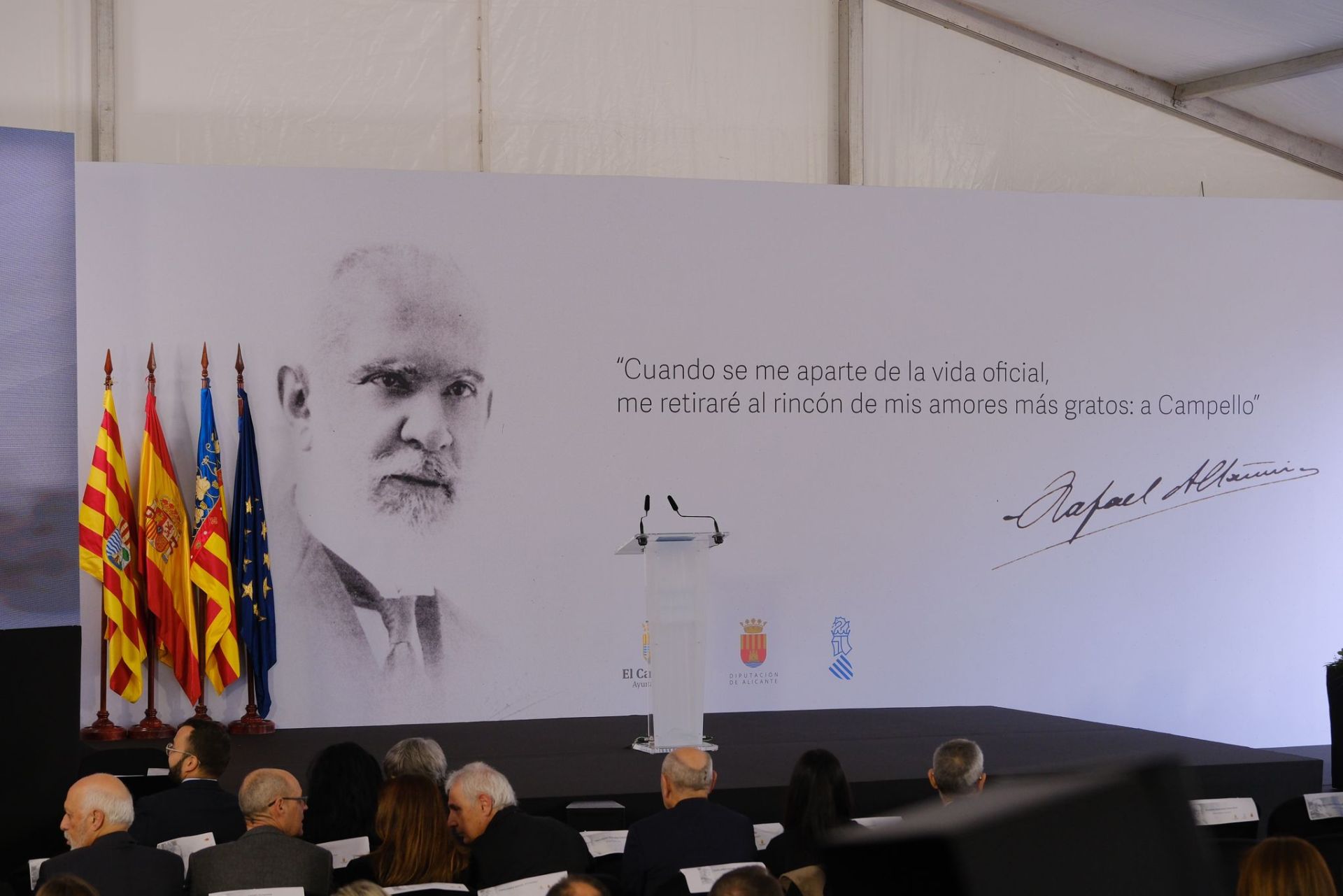 El Campello se rinde a Felipe VI