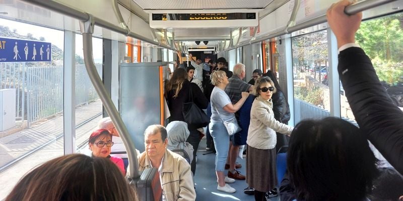 Imagen principal - Nuevos horarios en el Tram de Alicante a partir del lunes