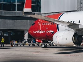 Avión de Norwegian en el aeropuerto de Alicante-Elche.