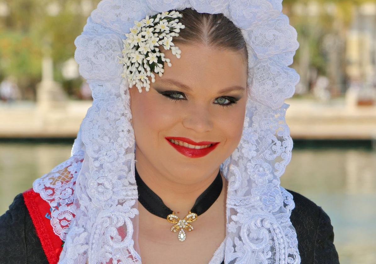 Eva Valentina García Martínez: "Working for the Hogueras allows us to continue the tradition and adapt it to the 21st century"