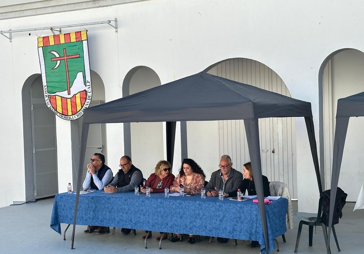 Las mujeres progresan en los Moros y Cristianos de Calp: podrán ser capitanas y actuar en el 'Miracle'