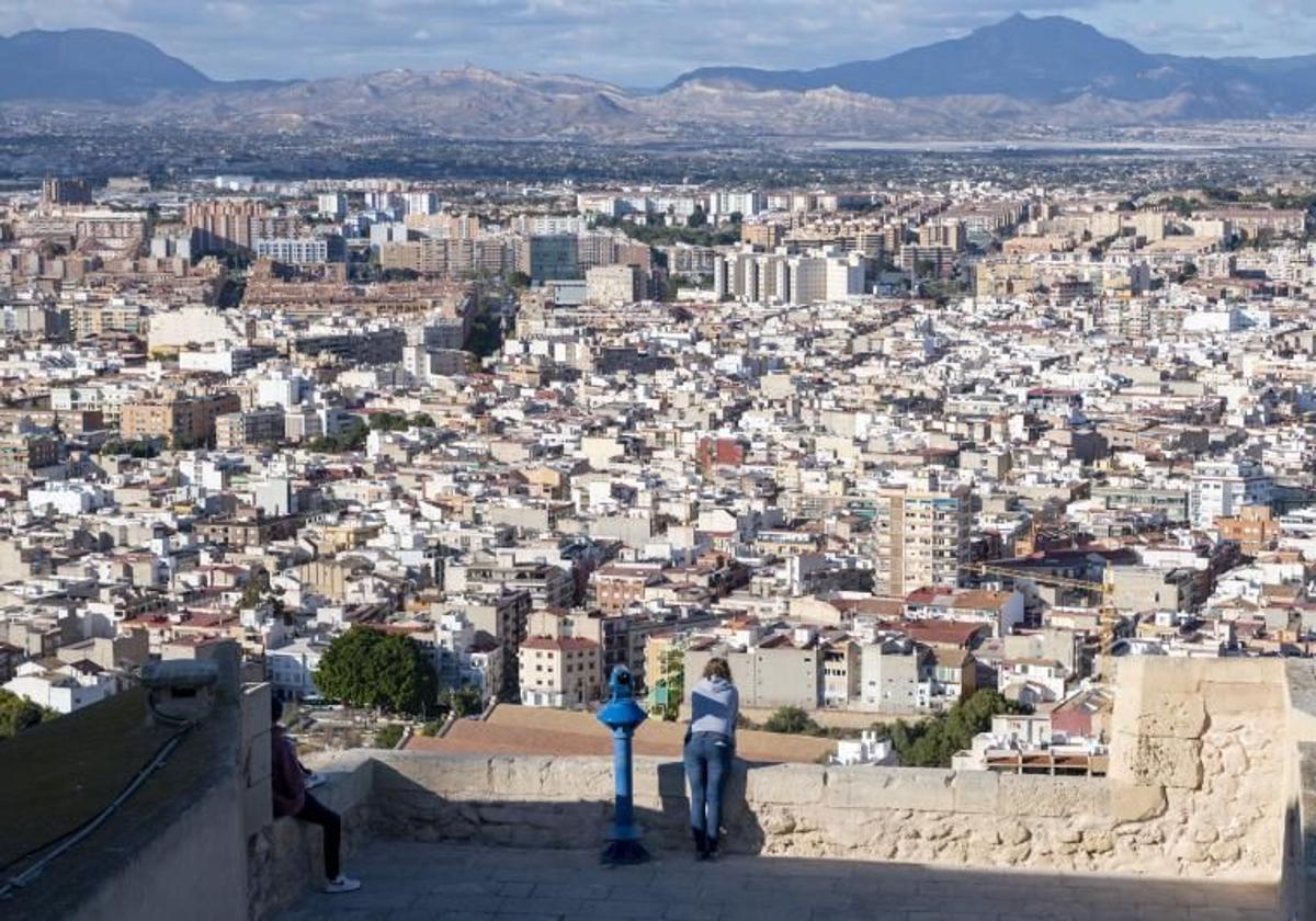 Views of Alicante from the Santa Bárbara Castle.