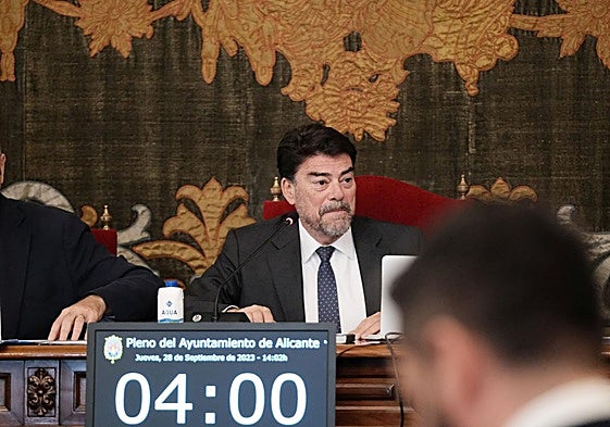 El alcalde de Alicante, Luis Barcala, en una imagen de archivo.