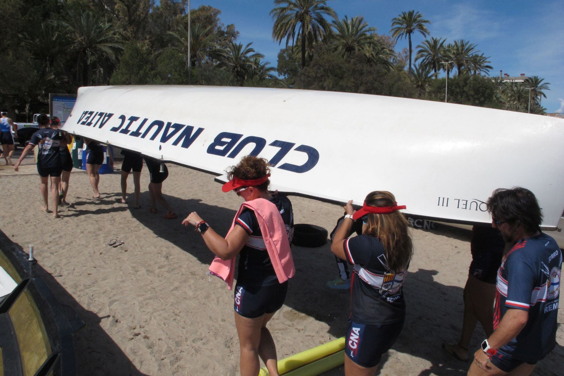 Dénia celebra la novena regata de la Liga Suma de remo de banco fijo