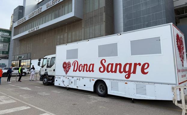 La colaboración del CTCV con el Elche CF ha permitido que participen 18.841 donantes de sangre desde 2003.