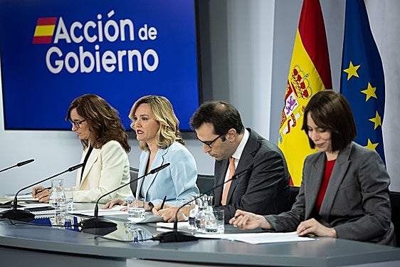 Rueda de prensa del Gobierno sobre los aranceles de Trump.