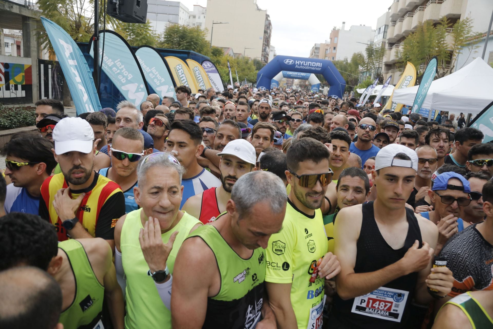 Búscate en las fotos de la Volta a Peu de Dénia