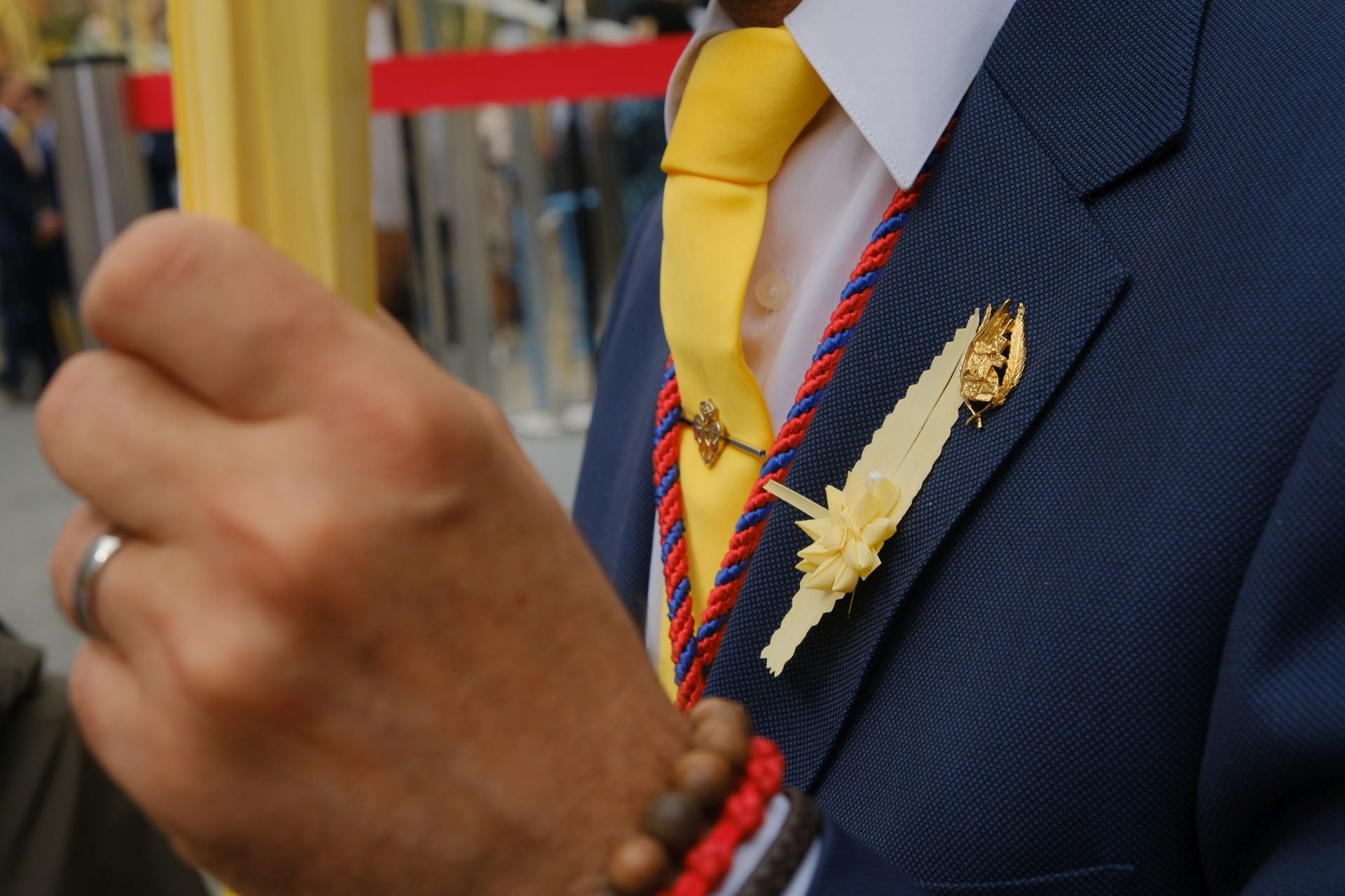 &#039;La Burrita&#039; procesiona por las calles de Alicante e inaugura la Semana Santa