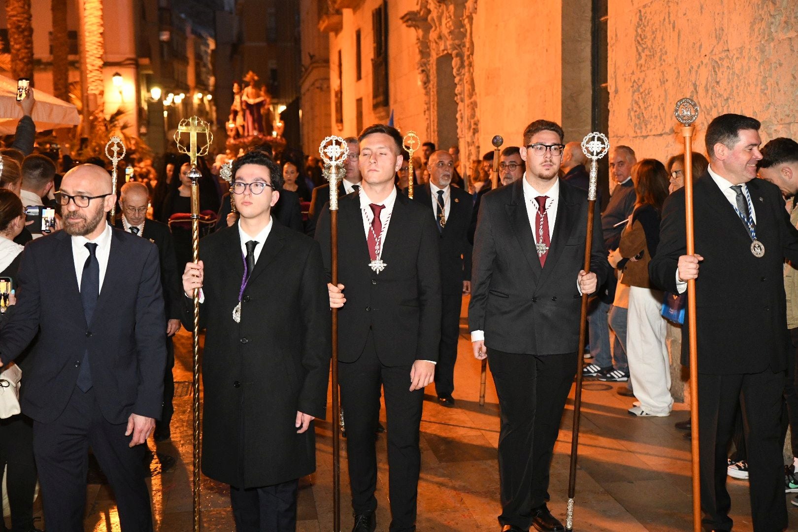 La devoción del Lunes Santo recorre las calles de Alicante