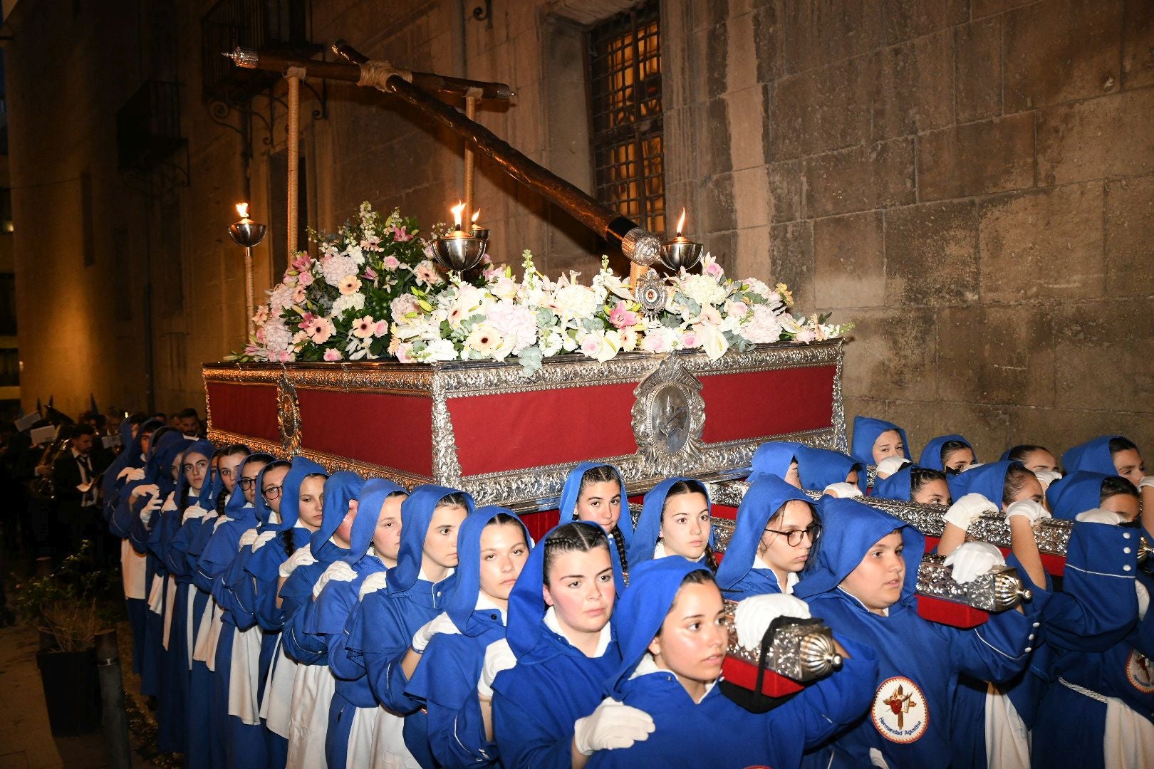 La devoción del Lunes Santo recorre las calles de Alicante