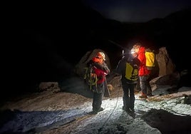 Rescate del montañero alicantino fallecido en Lena.