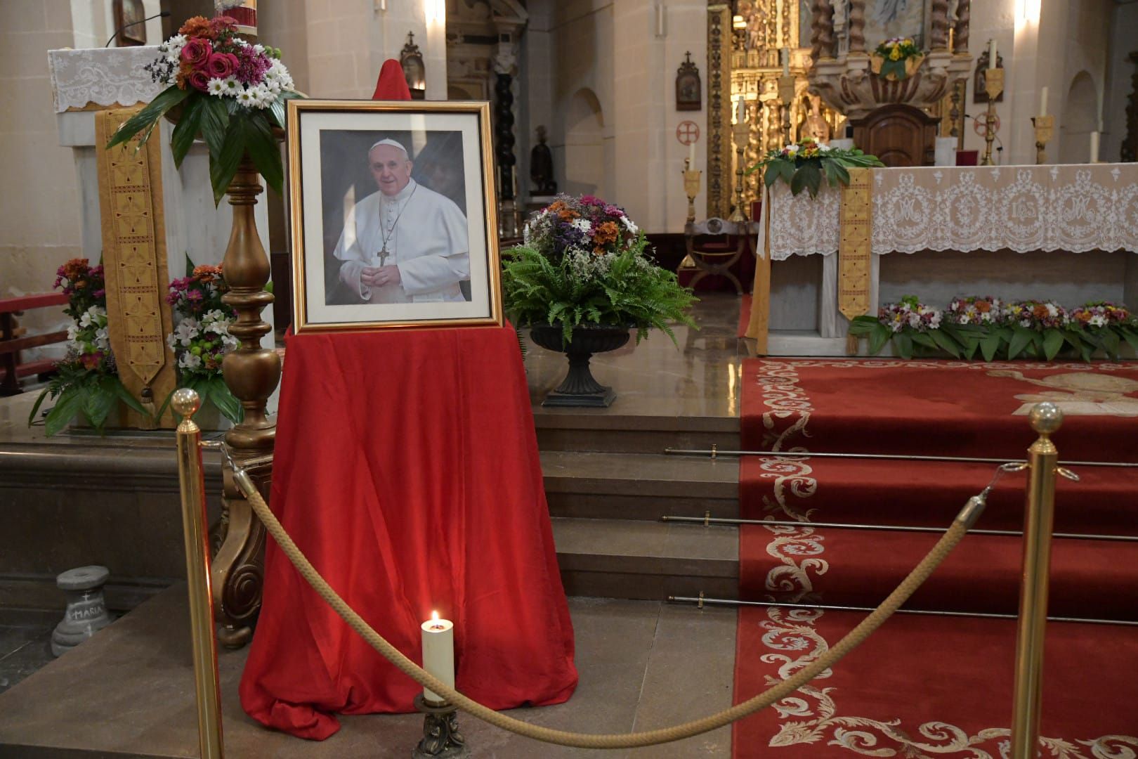 Alicante llora la muerte del Papa Francisco