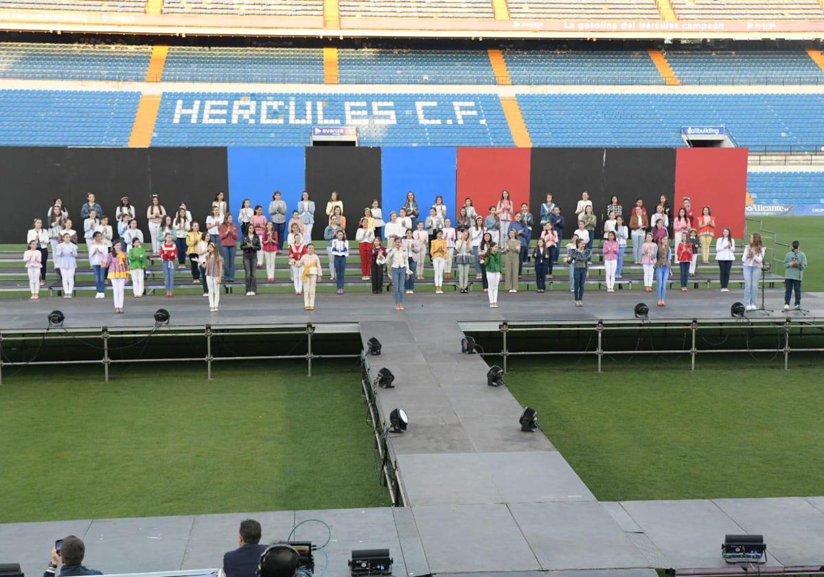 Imagen principal - Pasarela en el Rico Pérez.