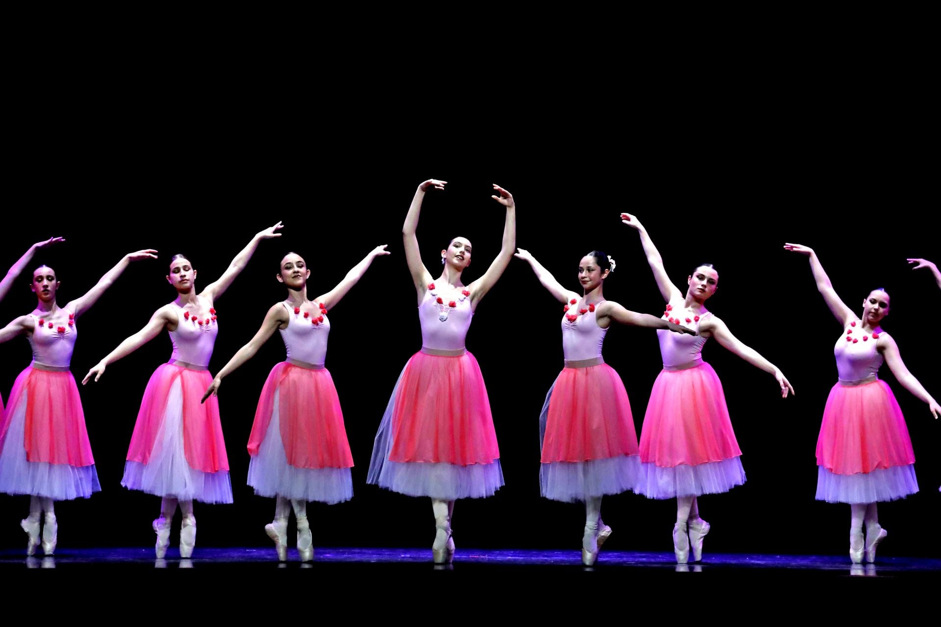 El Jove Ballet de la Marina inicia su gira en Dénia