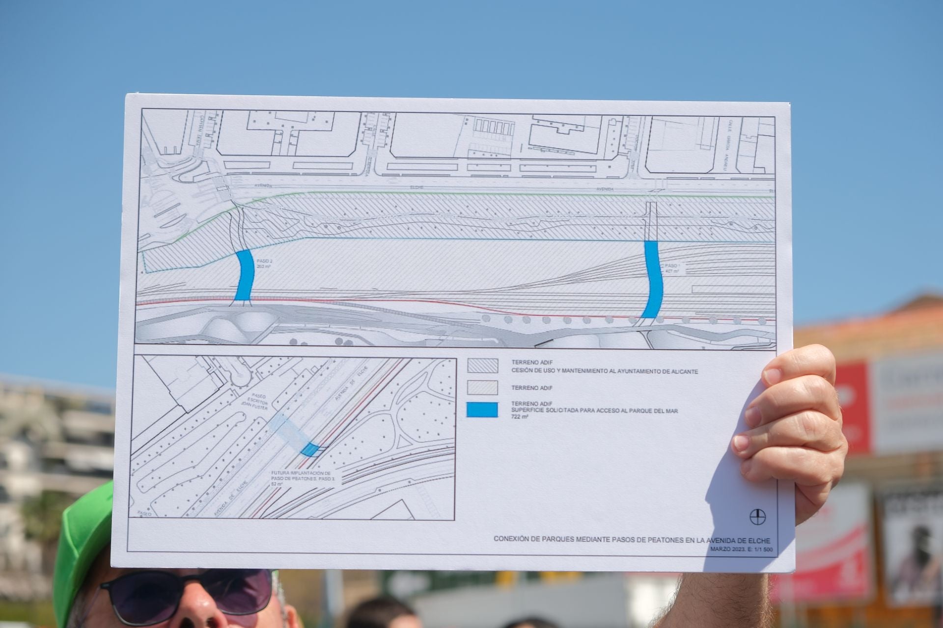 Los vecinos claman Alicante: «Queremos entrar al Parque del Mar»
