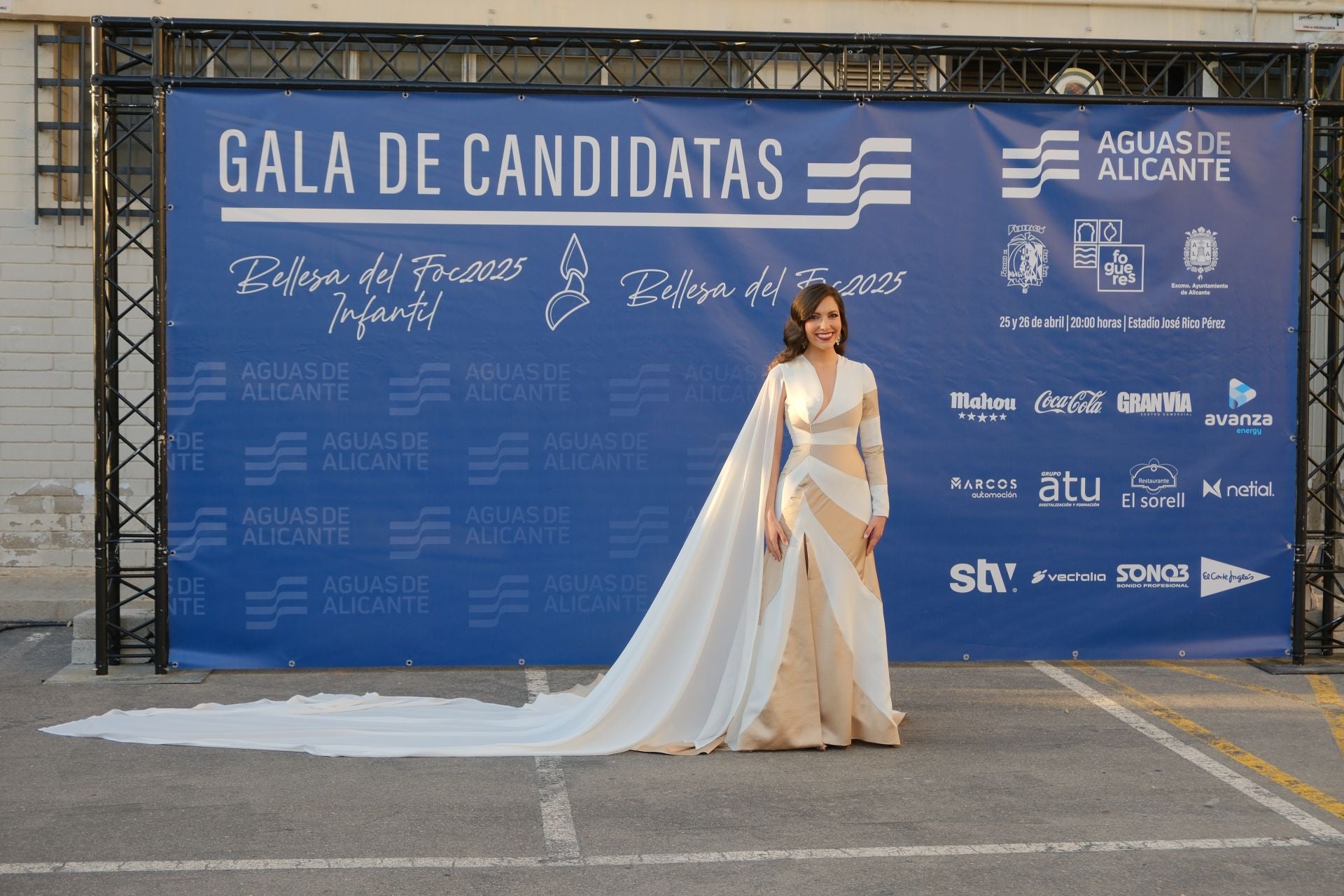 Estos son los vestidos en la gala de las candidatas a bellea del foc
