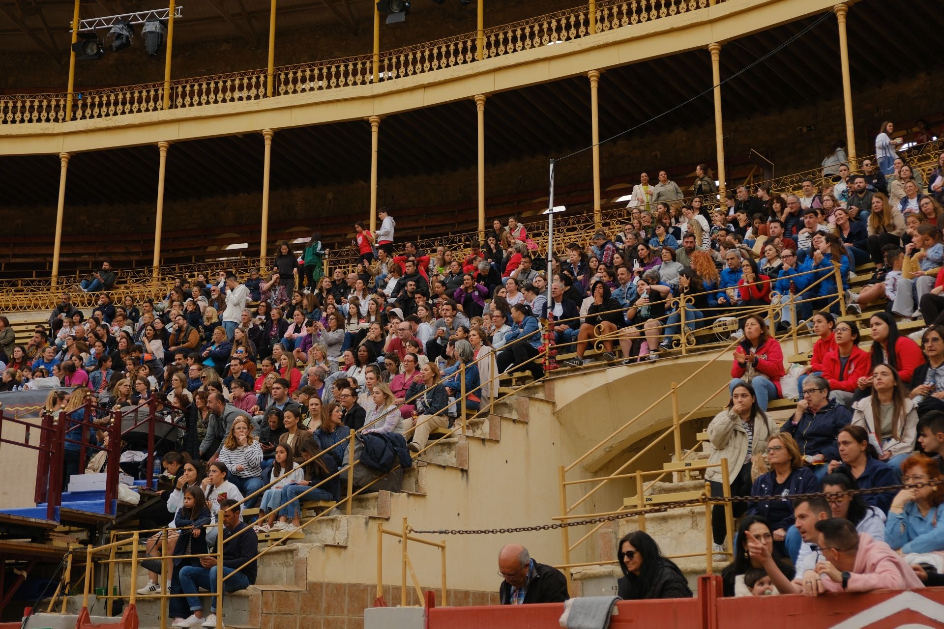 El ensayo de las candidatas a Bellea del Foc 2025, en imágenes