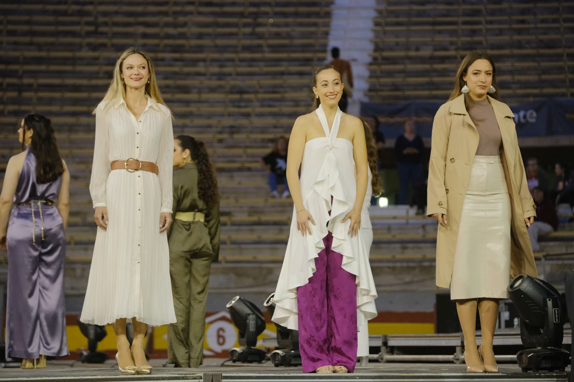 El ensayo de las candidatas a Bellea del Foc 2025, en imágenes