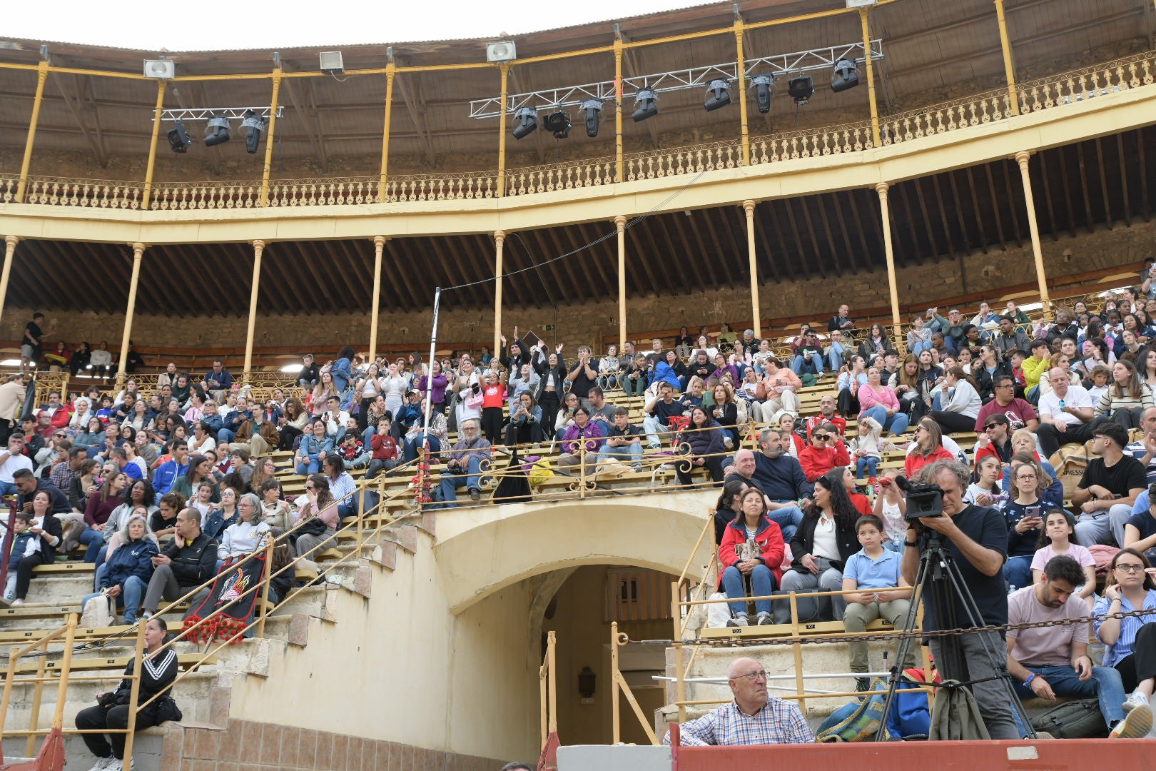Así ha sido el segundo día de ensayos para la gala de elección de las belleas