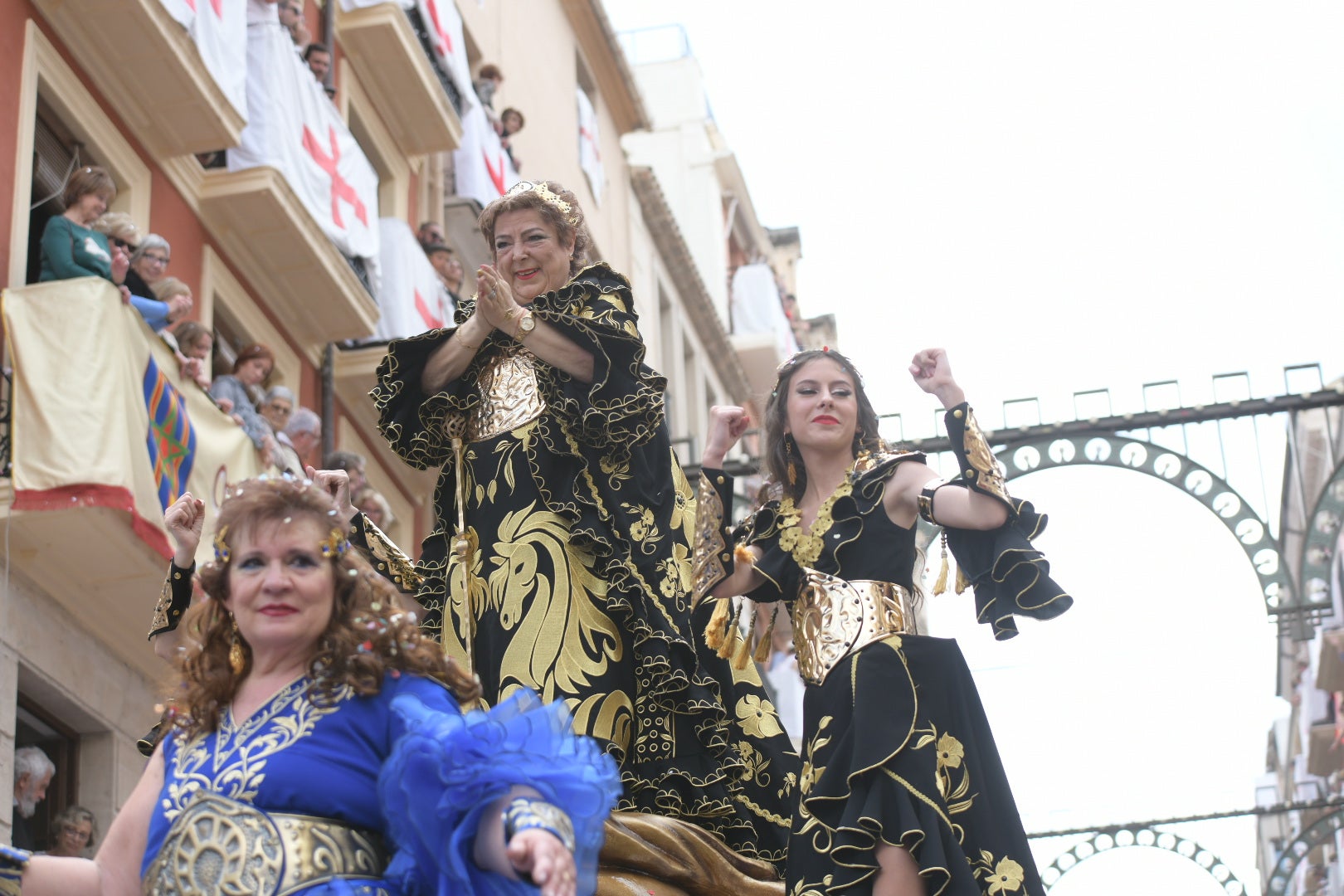 Los contrabandistas culminan la Entrada cristiana de Alcoi