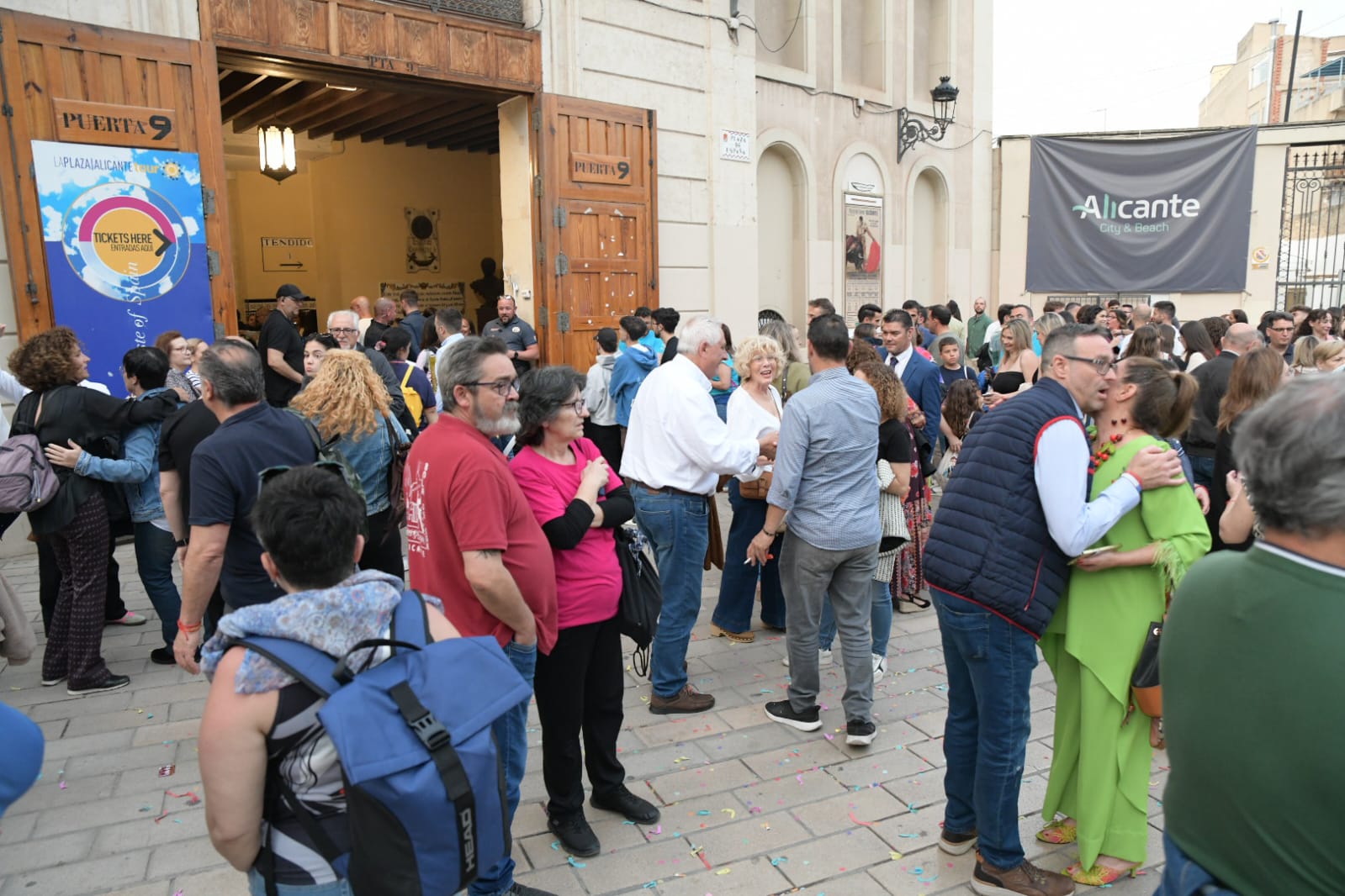 La elección de la bellea del foc de Alicante, foto a foto