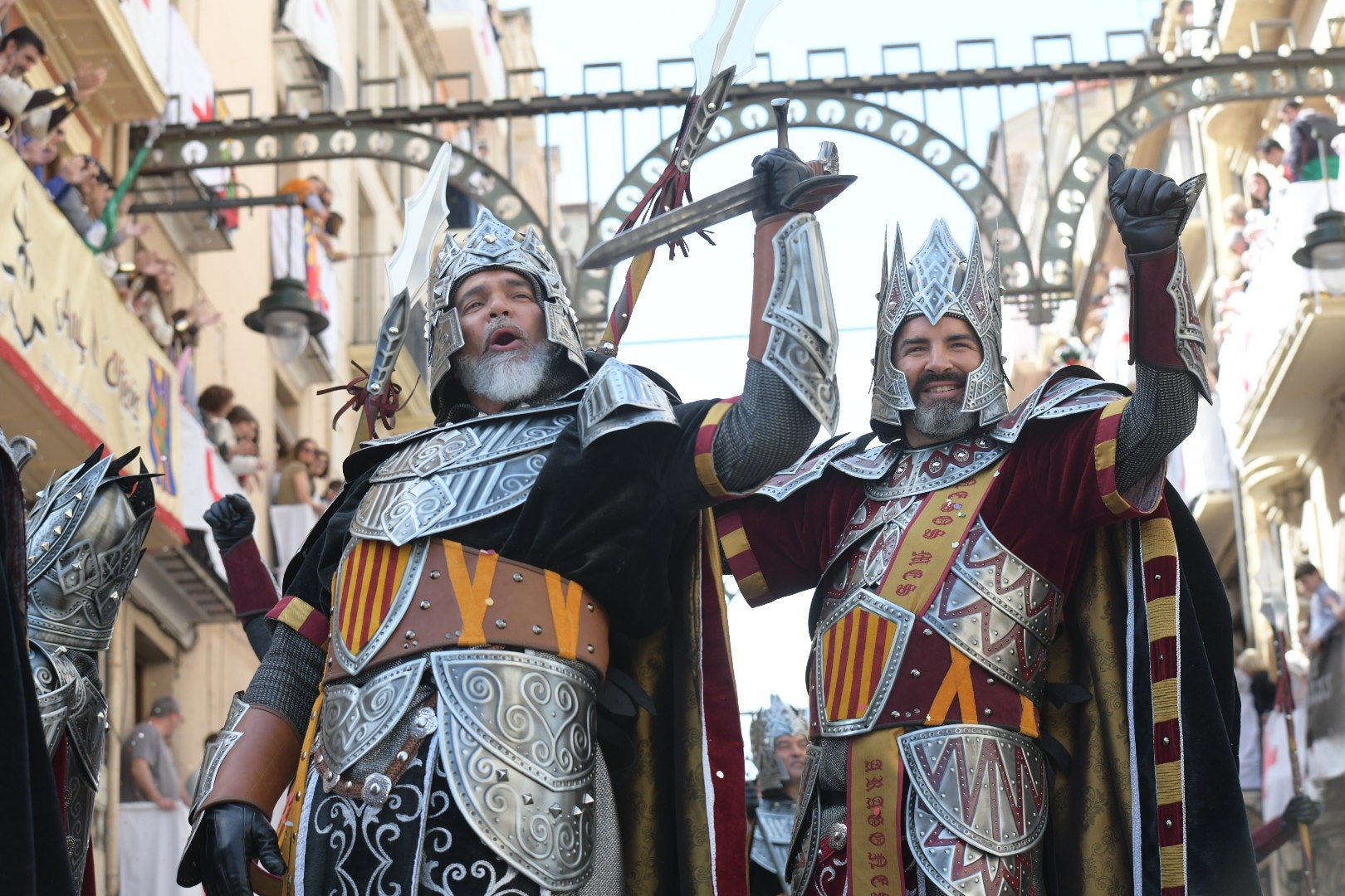 La Entrà de Moros y Cristianos de Alcoi arranca con la capitanía de los aragoneses