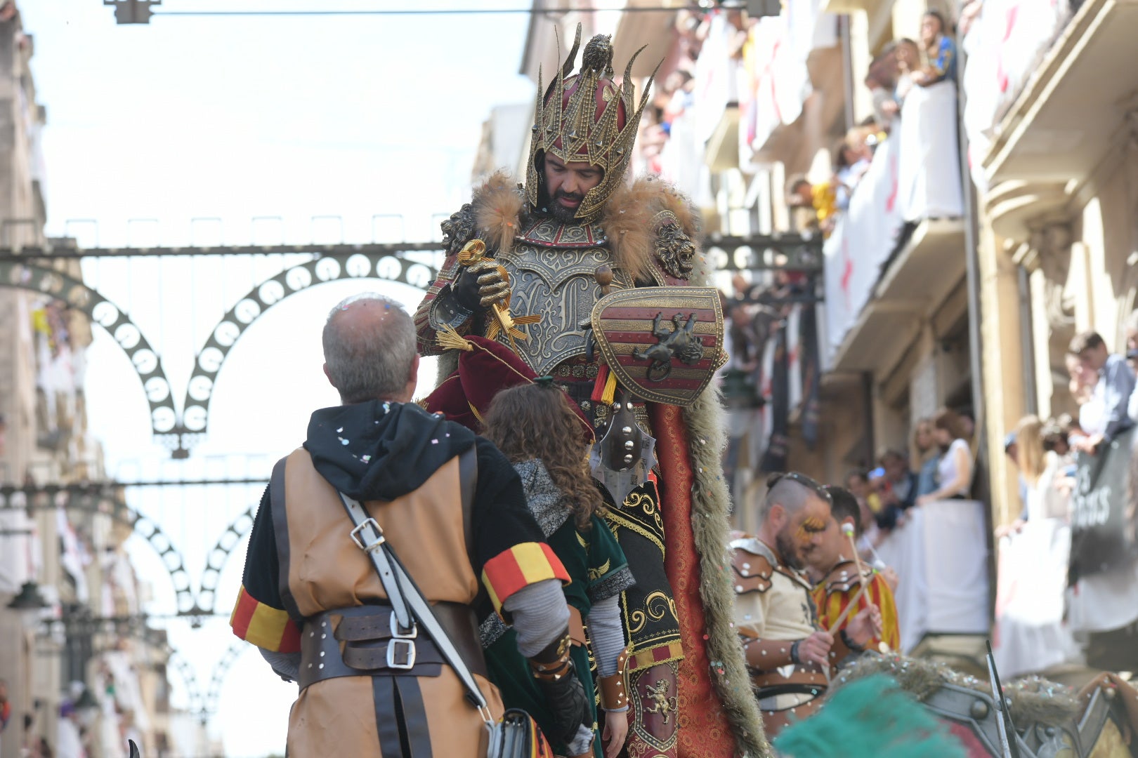 La Entrà de Moros y Cristianos de Alcoi arranca con la capitanía de los aragoneses