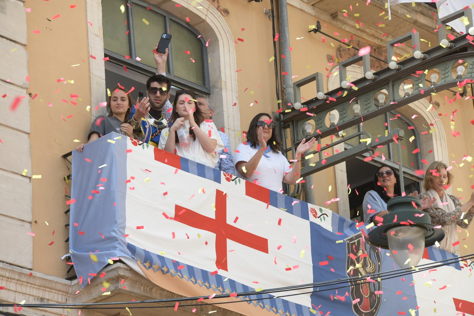 La Entrà de Moros y Cristianos de Alcoi arranca con la capitanía de los aragoneses