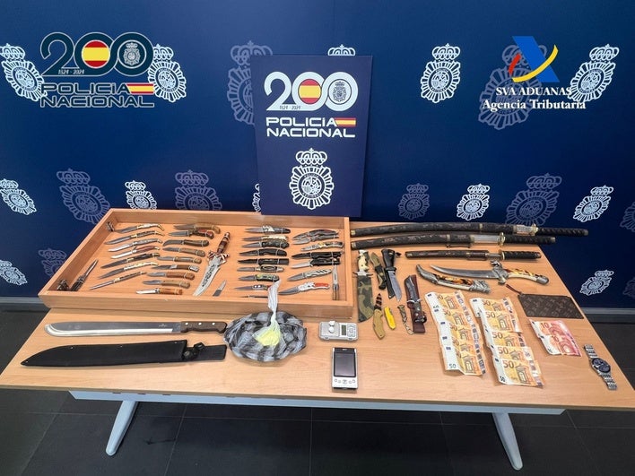 Material decomisado a la organización criminal.