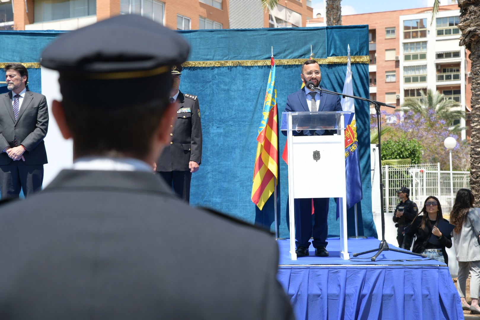 Alicante inaugura el Paseo de la Policía Nacional