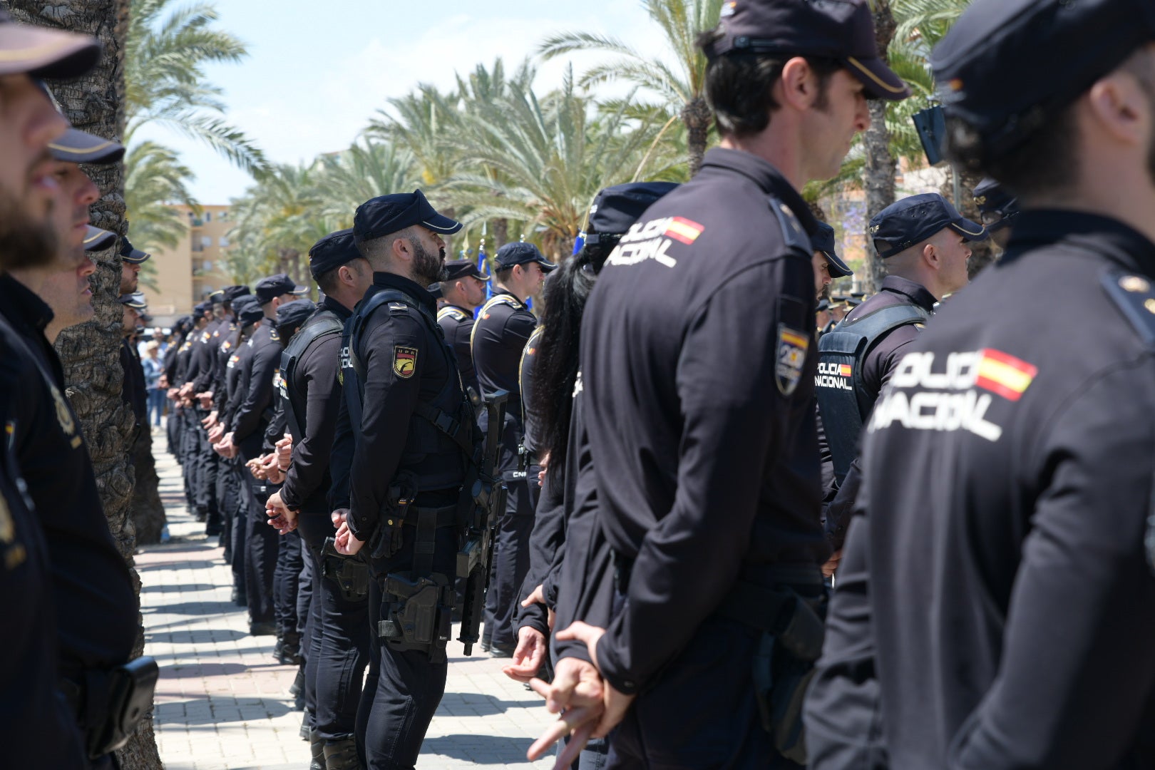 Alicante inaugura el Paseo de la Policía Nacional