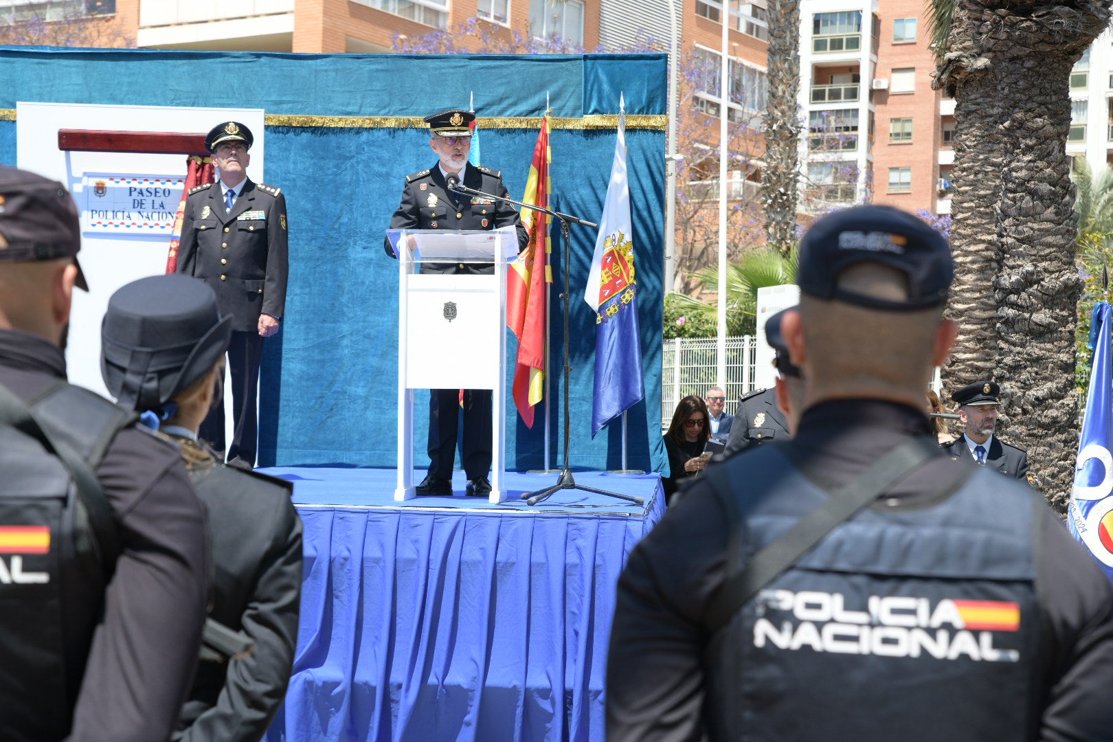 Alicante inaugura el Paseo de la Policía Nacional