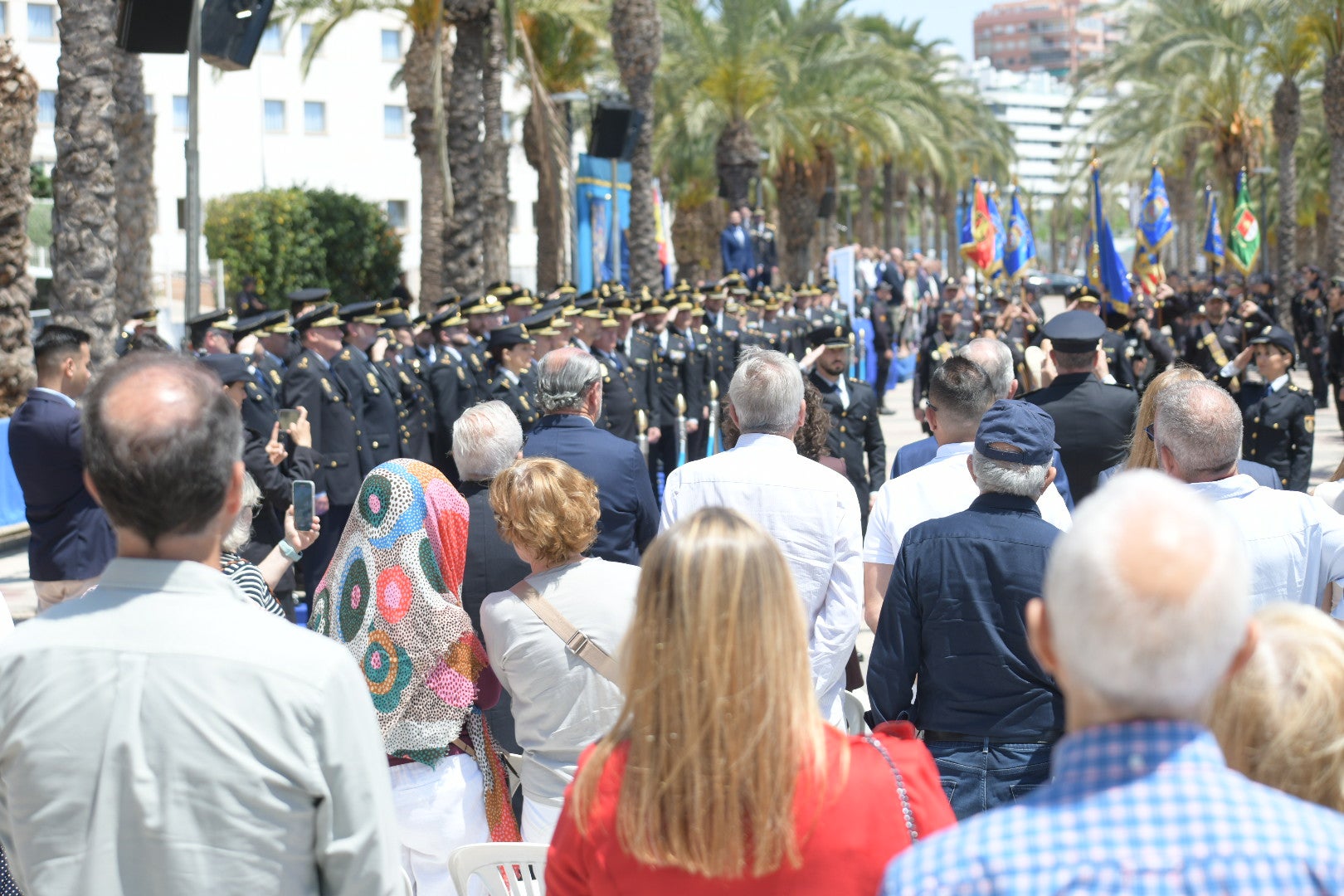 Alicante inaugura el Paseo de la Policía Nacional