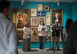 La comisaria de la exposición, Carmen Velasco; la directora de la Fundación Mediterráneo, Carmen Morales, y su presidente, Luis Boyer.