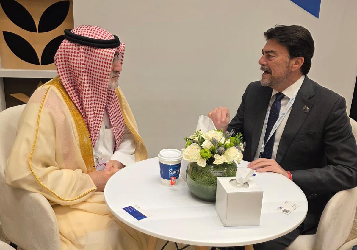 The Mayor of Alicante, Luis Barcala, met this Sunday with his counterpart from Jeddah, Saleh Ali Al Turki.