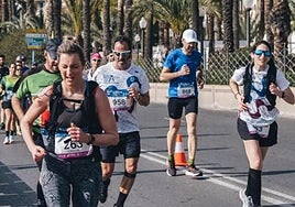 Corredores de la media maratón de Alicante.