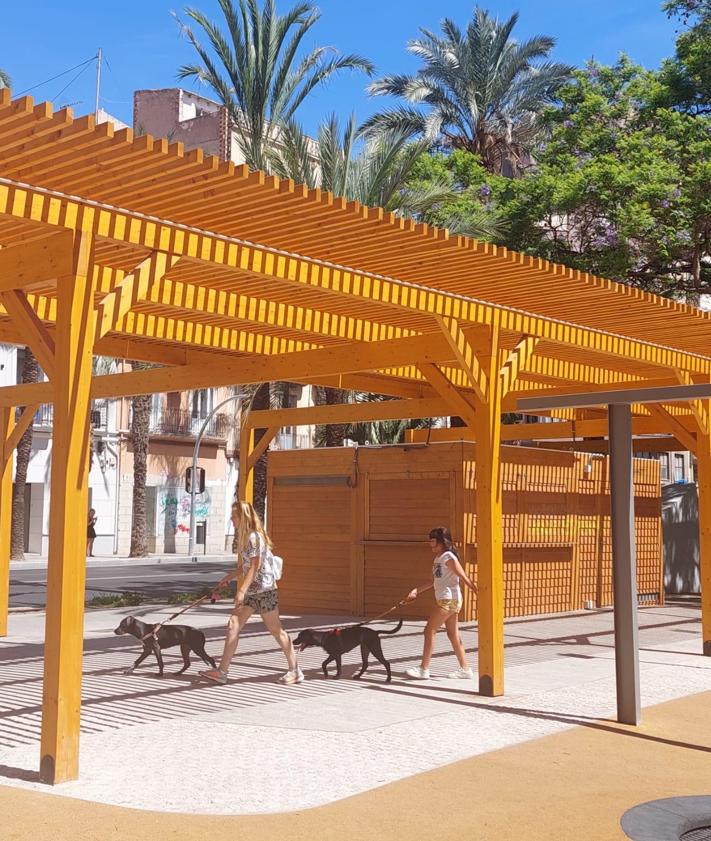 Imagen secundaria 2 - 1. Plaza de América -de las Pizzas-. 2. Plaza de Calvo Sotelo -de las Palomas-. 3. Plaza Músico Óscar Tordera -de los Punkis-. 