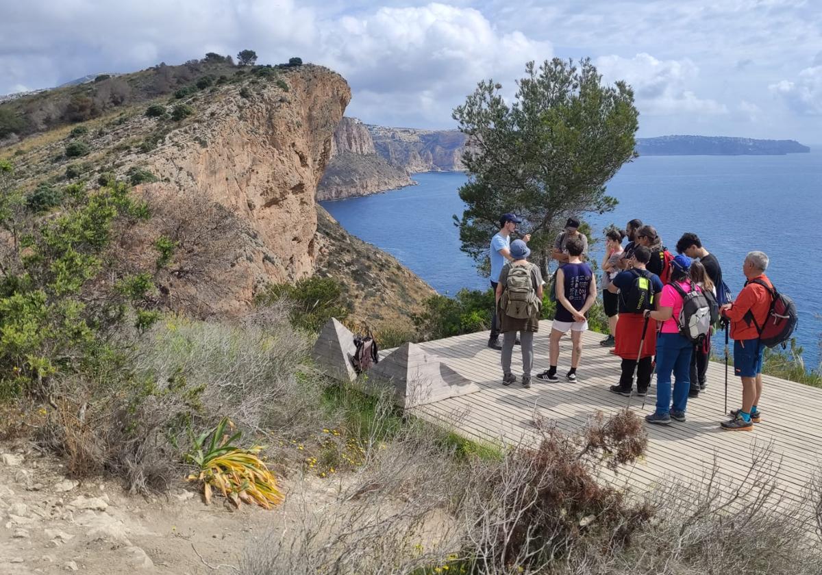 Participants in the tours organised by the University of Alicante in Teulada Moraira.