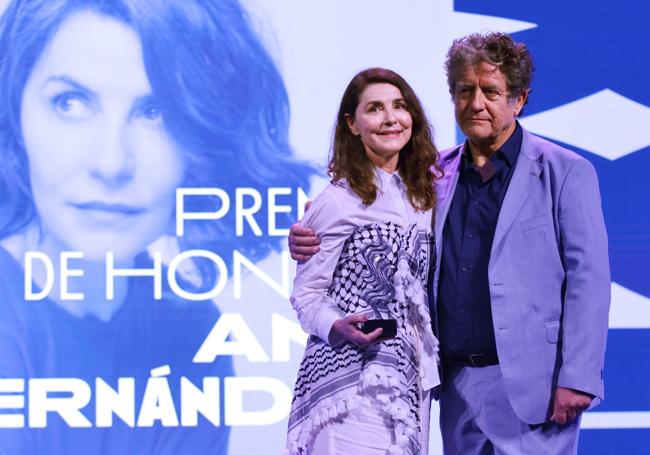 Ana Fernández y Pedro Casablanc.