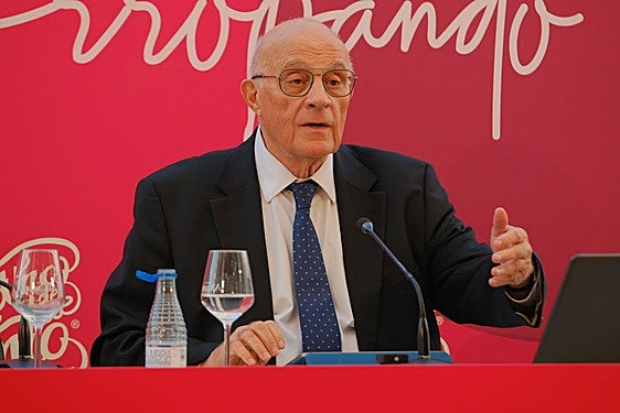 Ponencia de Josep Oliu en la conferencia circular de la Cámara de Comercio.