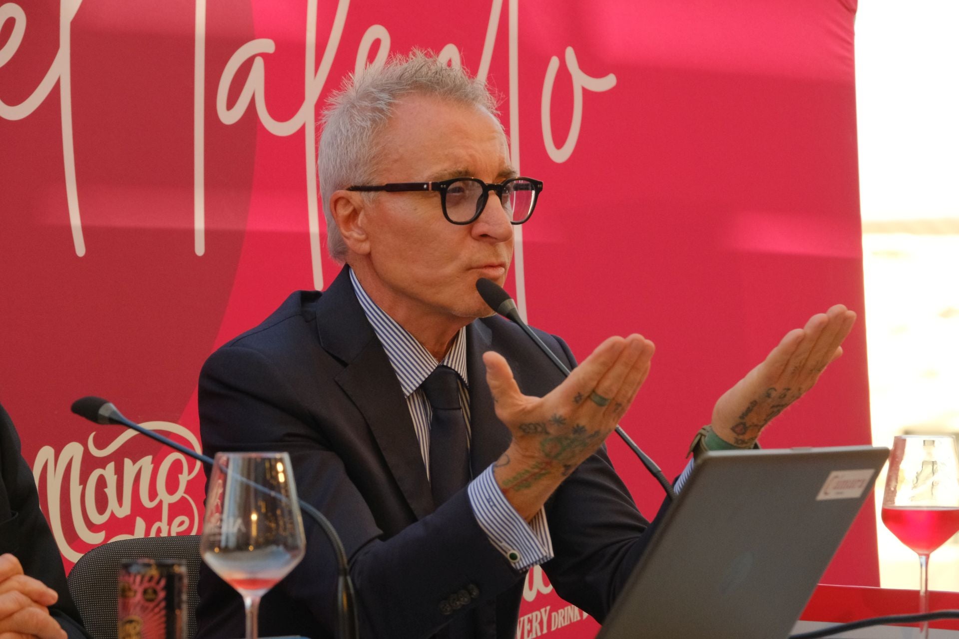 El encuentro de Josep Oliu (Banco Sabadell) con empresarios de Alicante, en imágenes