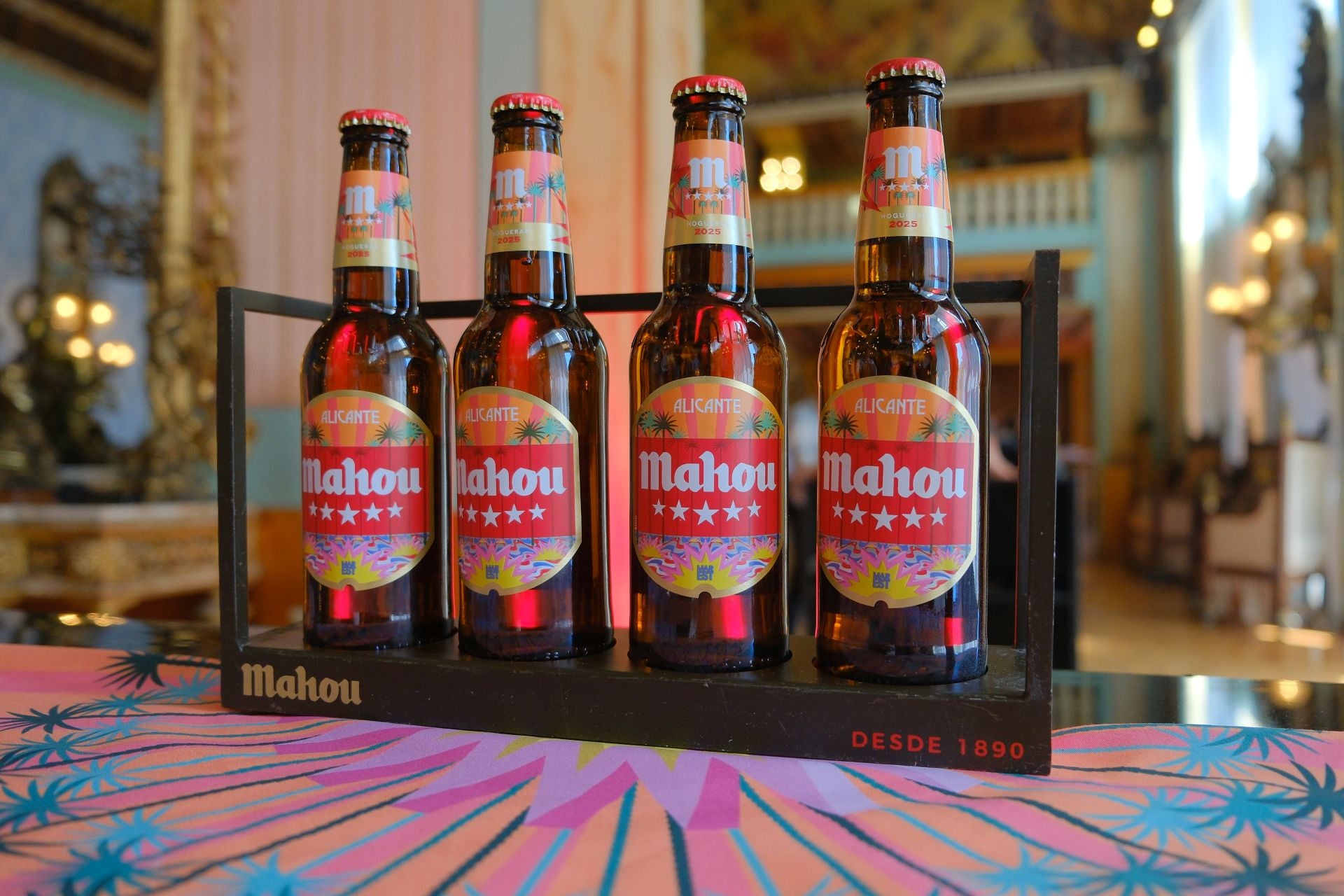 El botellín de cerveza más especial de las Hogueras de Alicante