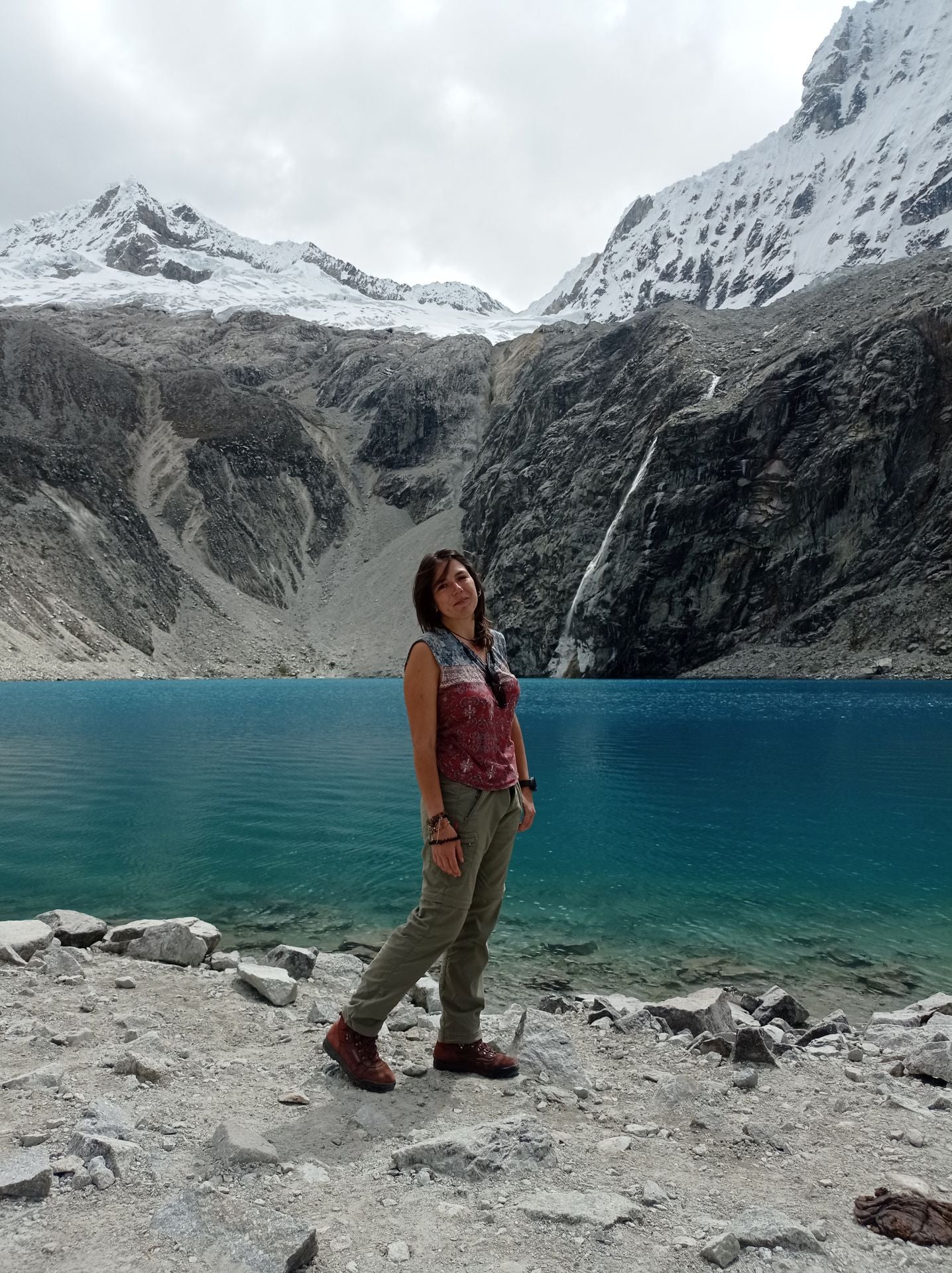 Imagen principal - María Perles, the Alicante native who travelled the world in two and a half years without flying