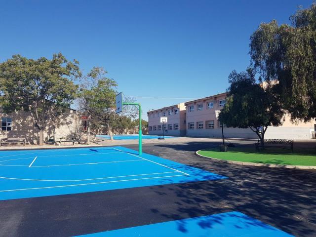 Instalaciones del colegio que será reformado en El Campello.