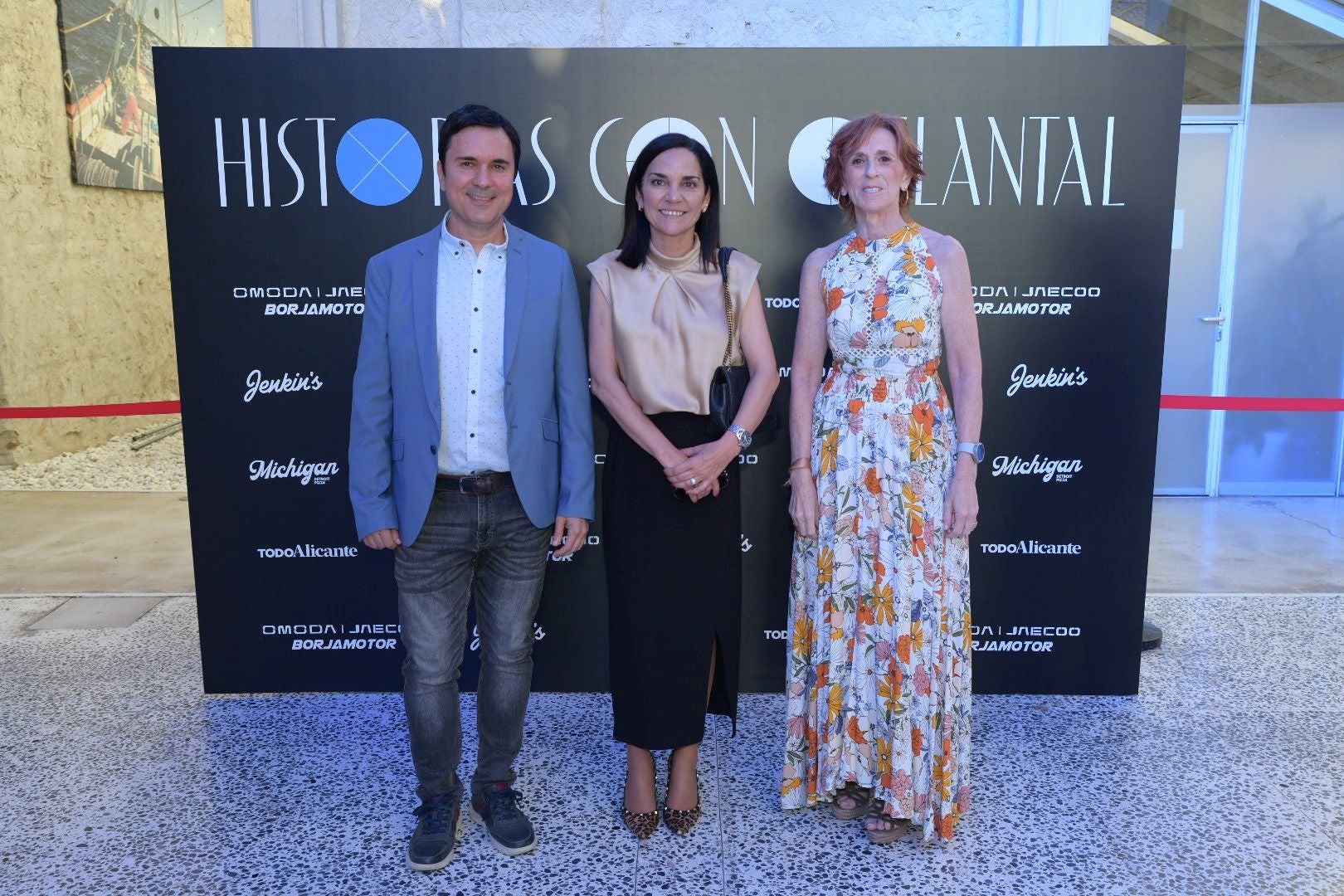 Búscate en el &#039;photocall&#039; de los premios &#039;Historias con delantal 2025&#039; de TodoAlicante