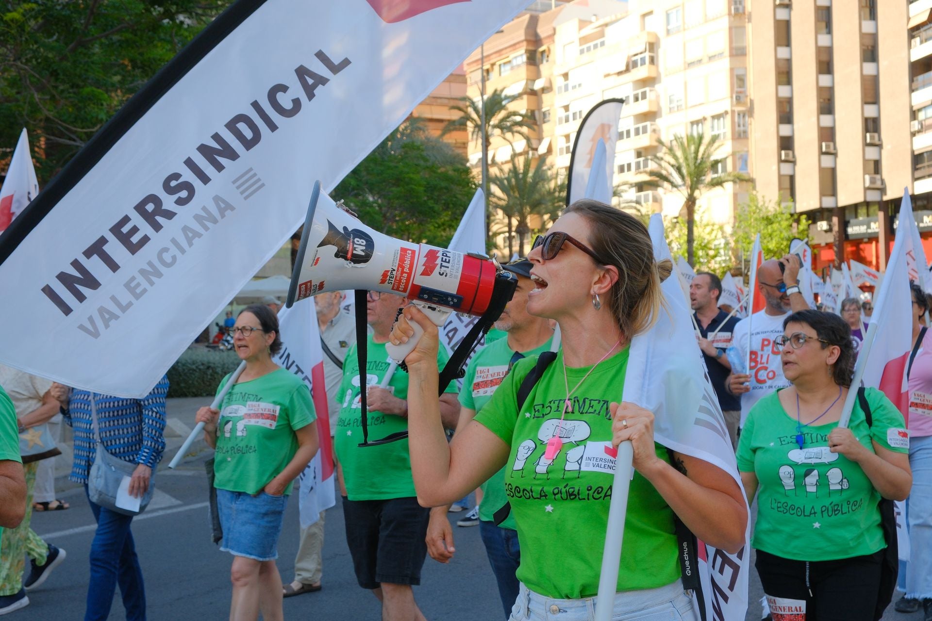 Las imágenes de la manifestación contra Mazón en Alicante