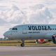 Imagen principal - Volotea comienza a operar este sábado su nueva ruta entre Alicante y la capital del vino