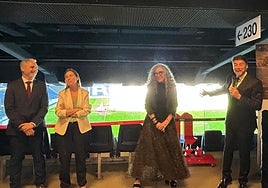 Presentación de los arroces de Alicante en el Santiago Bernabéu.