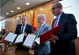 Firma del convenio entre las Cámaras.