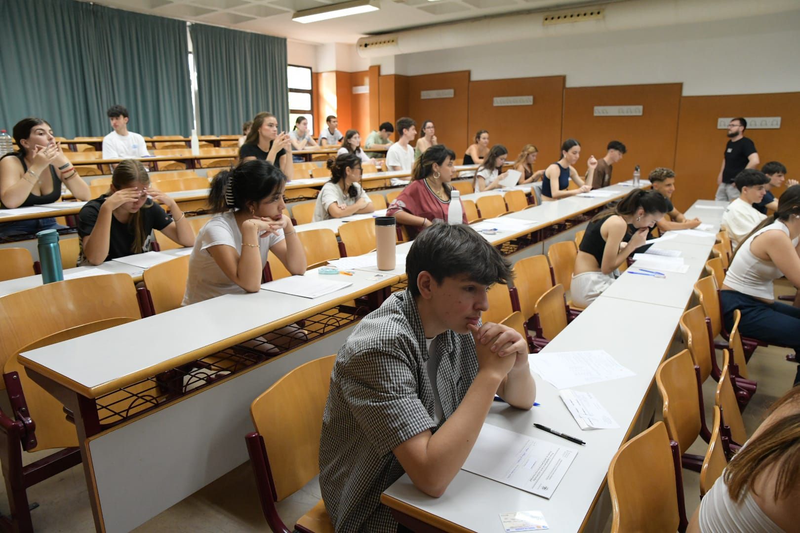 Más de 8.200 jóvenes alicantinos deciden a partir de hoy su futuro en la PAU